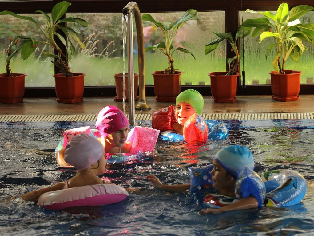 Hotel Orbel ドブリニシュテ エクステリア 写真